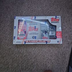 2025 Topps Flagship Collection Box