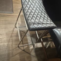 6 Bar Stools