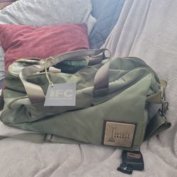 NEW Spirit AWARDS bag.  Army Green Color
