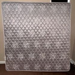 King Size Mattress - Excellent (pet And Smoking Free)