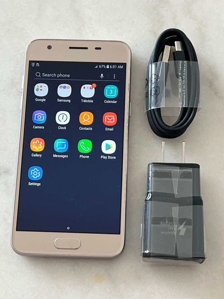 Samsung Galaxy J3 , Unlocked for all Company Carrier , Excellent Condition Like New