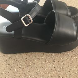 Black Platform Shoes 