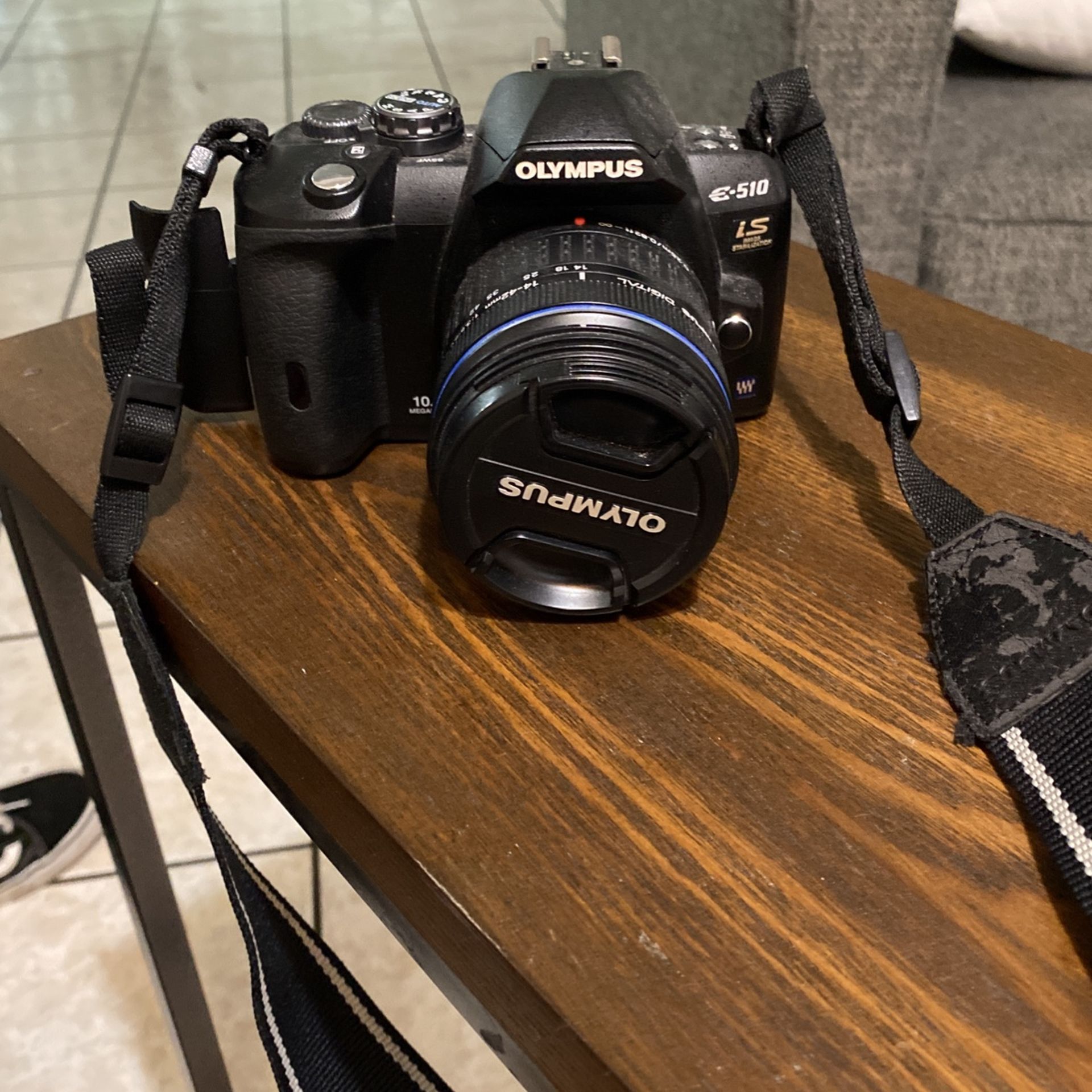 Olympus E-510 Camera Tested And Working (along With Battery And Memory Card