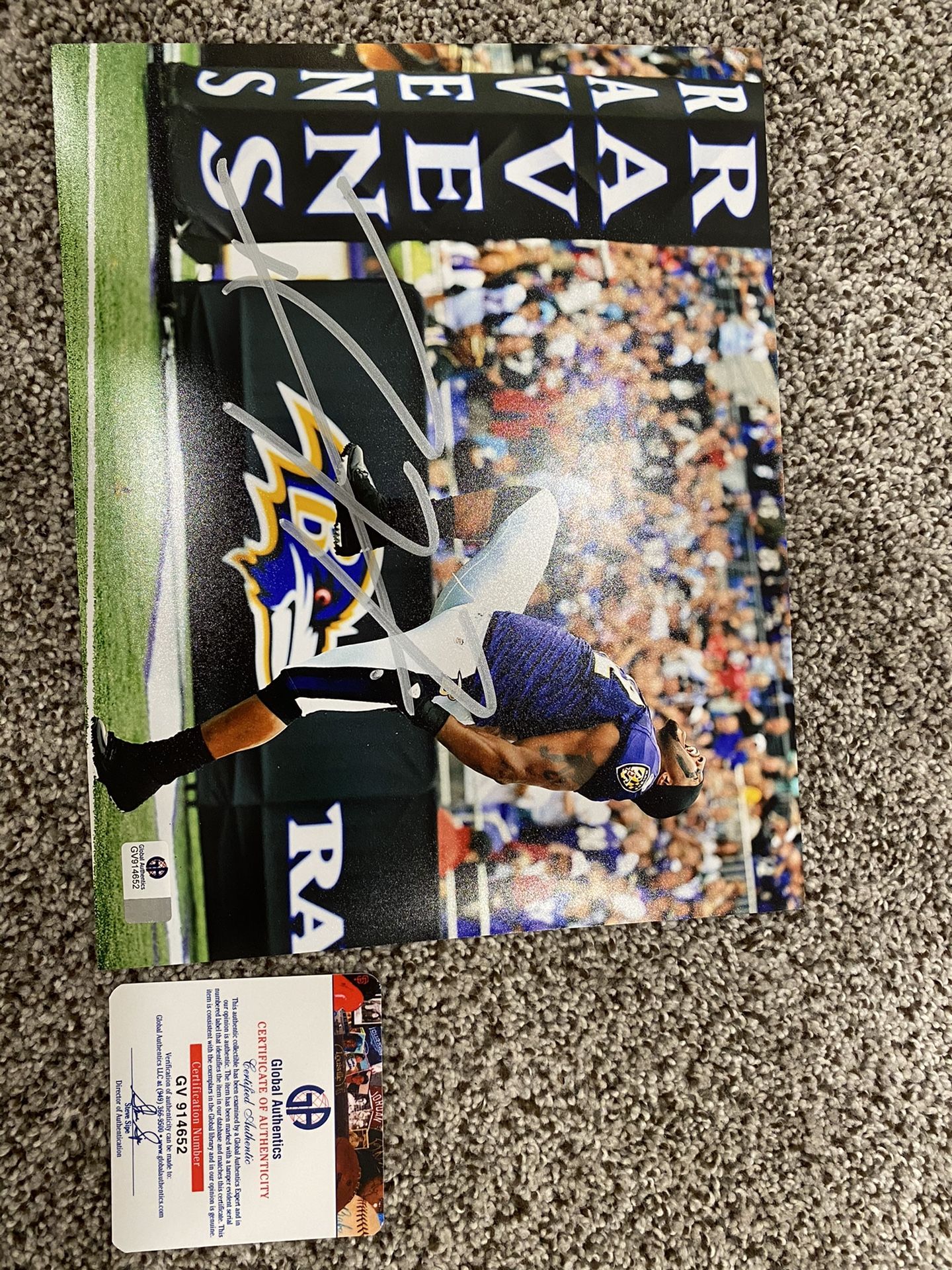 Ray Lewis signed 8x10 with COA