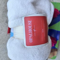 Amazing Valuable Lot Of Random Items. New & Free!