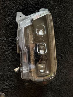 TACOMA HEADLIGHT 16-23 driver side