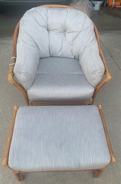 33 1/2” x 33” x 32” Wooden Chair
