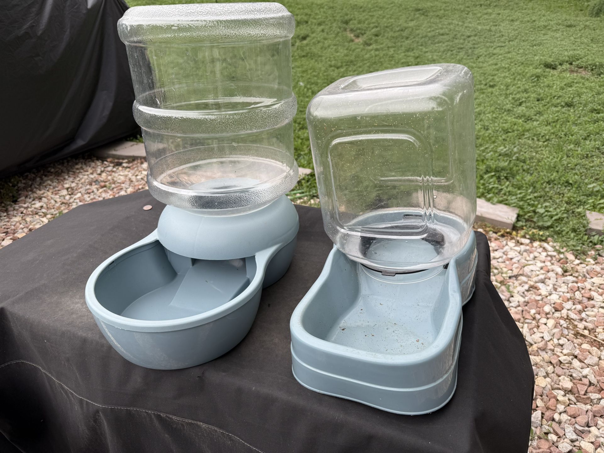 Dog Bowl/ Pet Feeder 