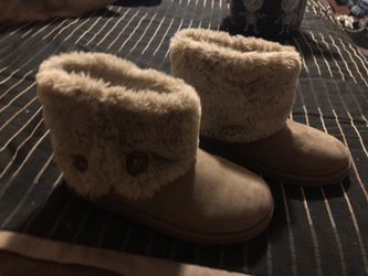 Girls Boots size 4