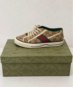 Women’s Designer Style Sneakers – Beige/Green/Red – With Box