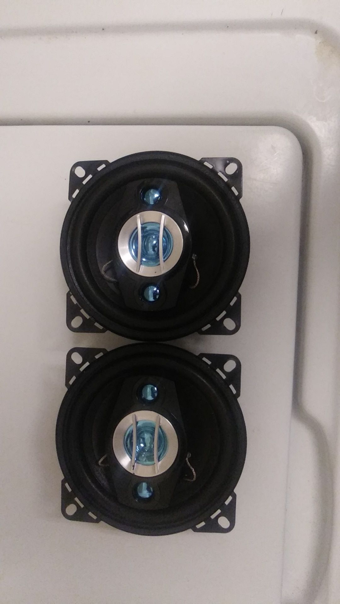 Two 4inch SCORCHE SPEAKERS