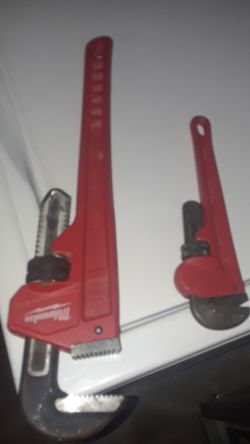 pipe wrench