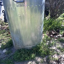 Metal trash can