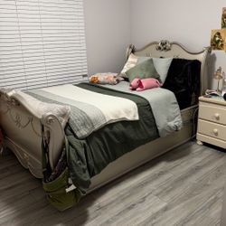 Disney Princess Fairytale Full-Size Bed With Trundle