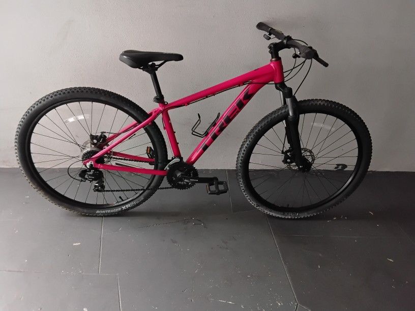 BICYCLE TREK 21 SPEED SIZE 29 BRAND NEW