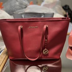 MK Purse Used Twice 