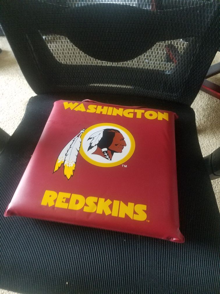 OFFICIAL Washington Redskins Seat Cushion