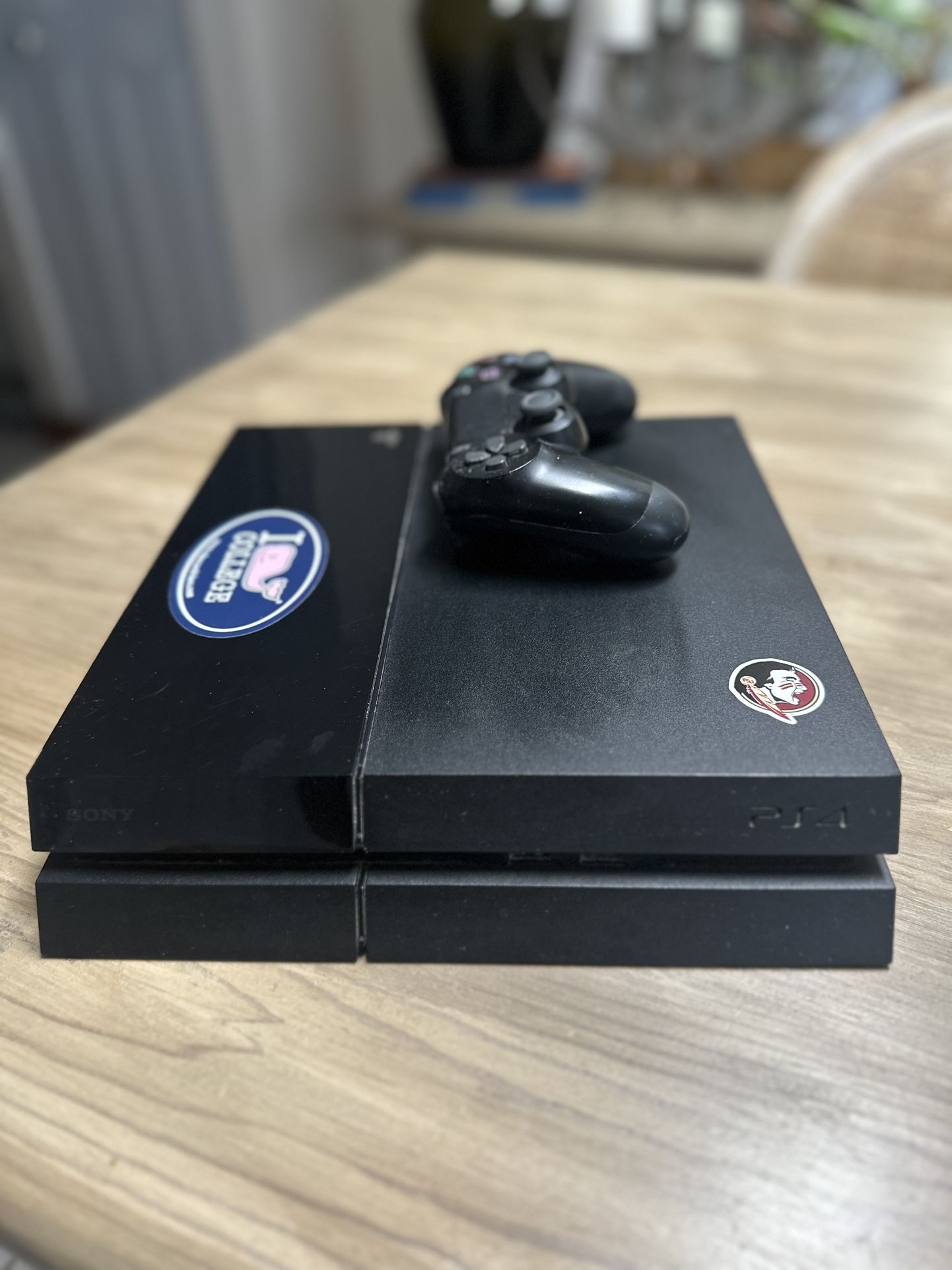 Play Station 4