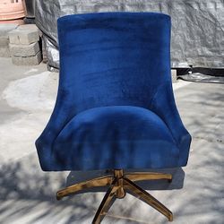 Blue Velvet Chair 