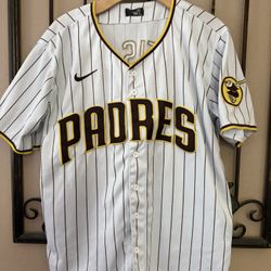 Nike San Diego Padres Tatis Jr Jersey Size Medium