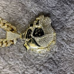 Mens new without tags Gold blinged out bulldog pendant with blinged out chain. 