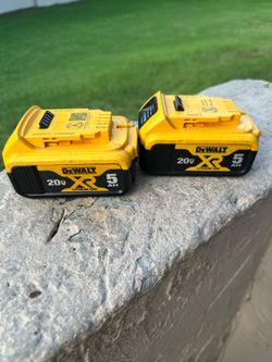 DEWALT 20V MAX XR 5.0Ah Lithium Ion Battery