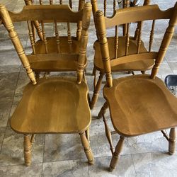 Solíd Maple  Colonial Craft 4 Chairs