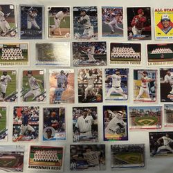 Baseball Cards Lot Of 31 In Like New Condition/ Complete Lot Only 