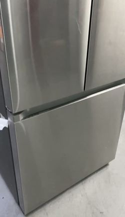 Samsung Brand New Fridge 33 Inch