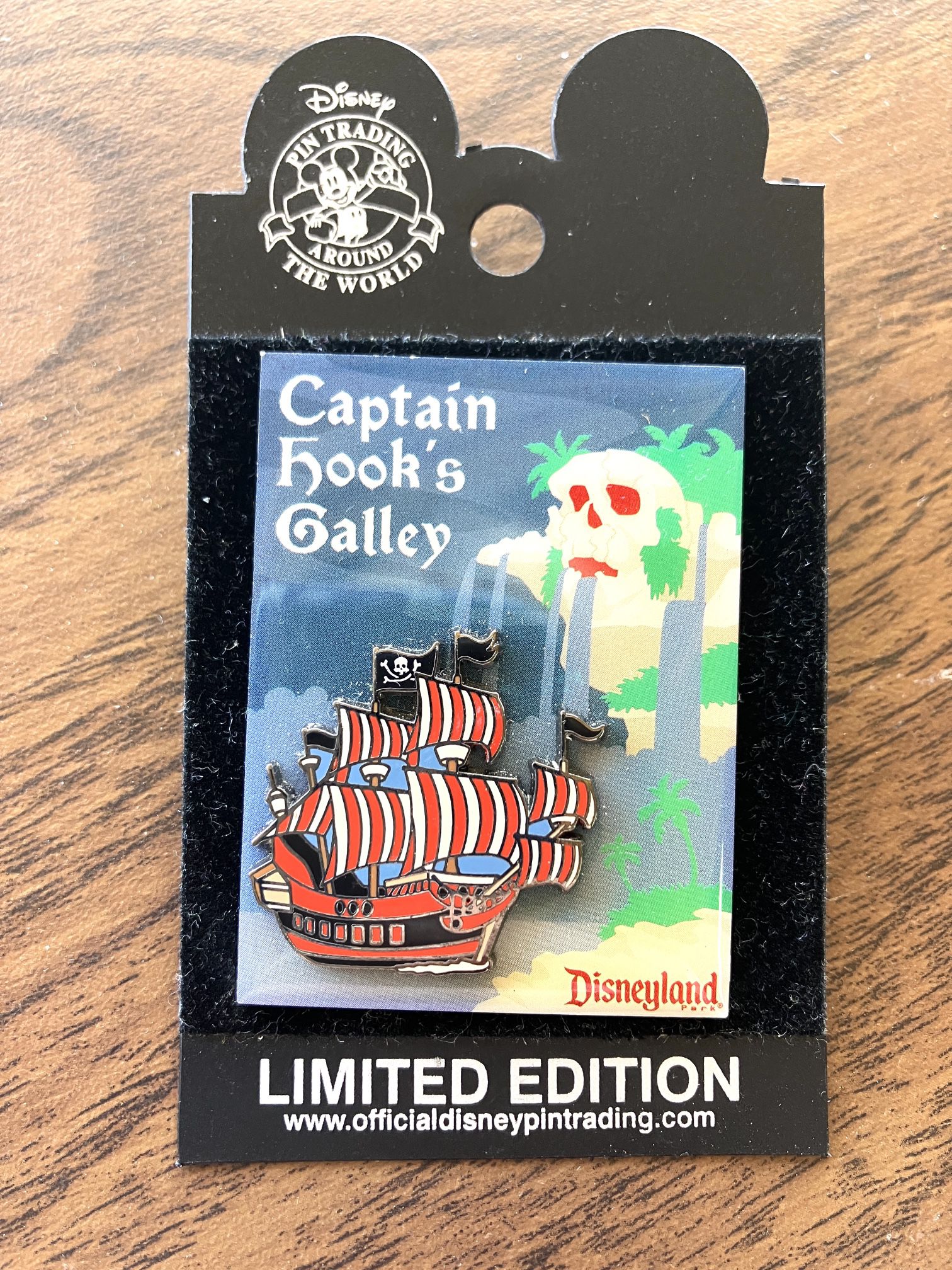 Disney Pin - Limited Edition 