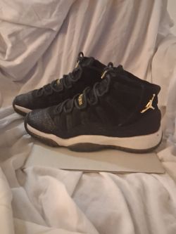 Air Jordan 11 Retro Premium Heiress "Black Stingray" - Size 8Y (Women's 9.5)