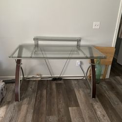 Desk Metal/wood