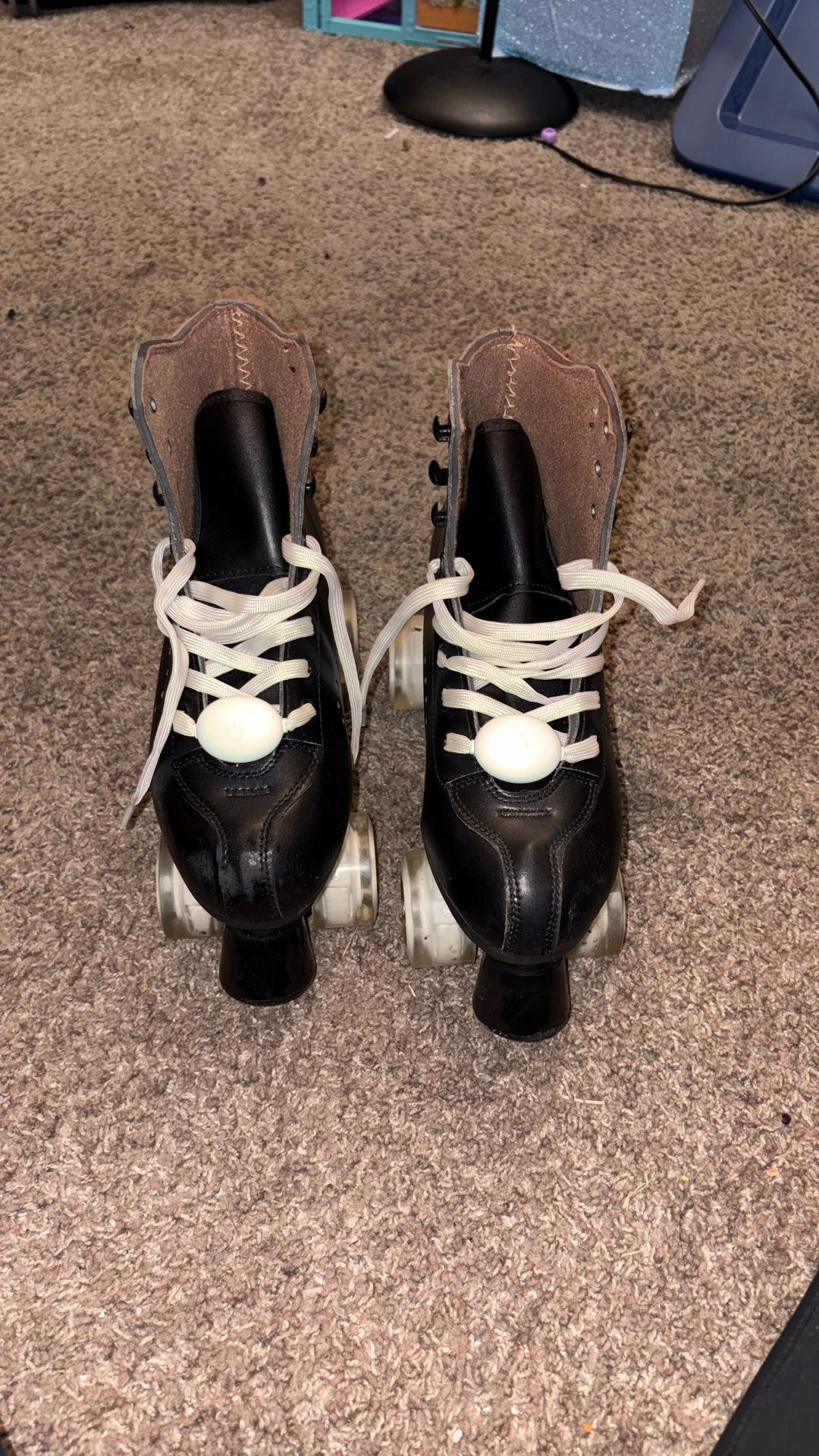 Skates