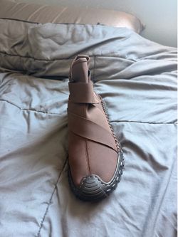 Comanier hiking boots