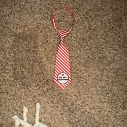 Red and White Striped baby boy be my Valentine Tie. It’s adjustable but my baby wore it at 1 month old. It would fit up to 2 years old 