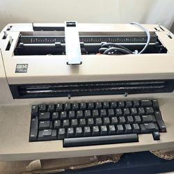 2 IBM Silectrc ii's. 1 IBM Silectric iii.