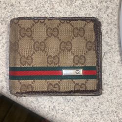 Men Designer Wallet for Sale in Fort Lauderdale, FL - OfferUp