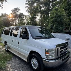 2008 Ford E-350