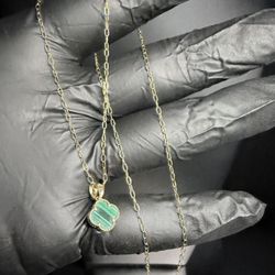 14k Gold PaperclipNecklace & 14k Clover Pendant 20”