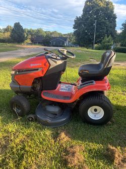 Ride mower Huskavarna 46 kohler engine everything working very good new blade new battery new carburetor