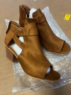 Women's summer shoes
