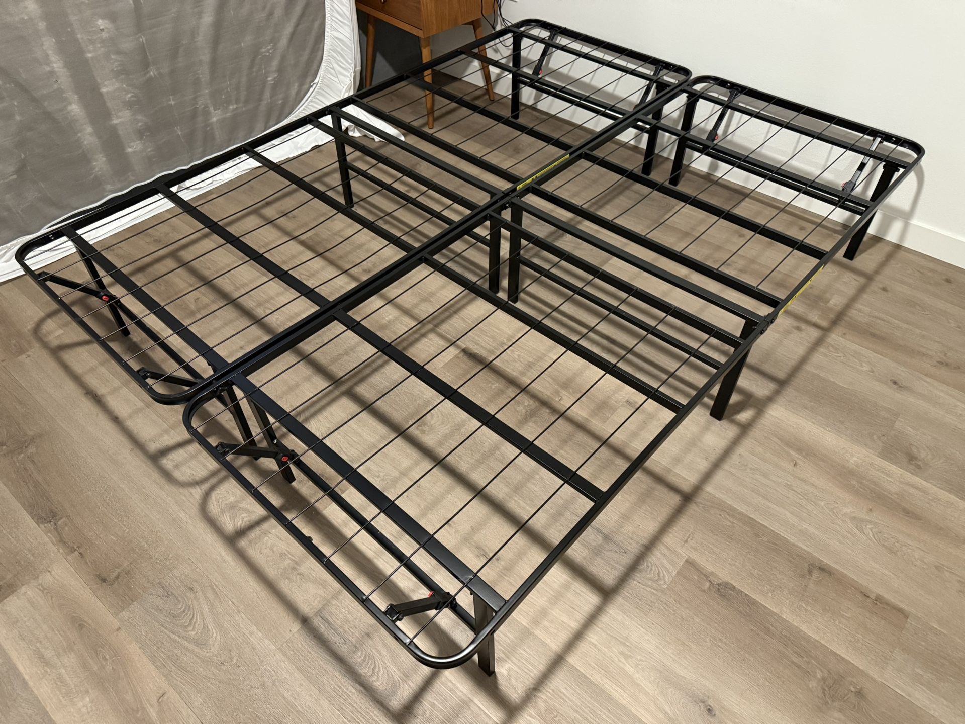 Metal Bed Frame For Queen (Foldable)