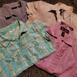 4 Pre-owned Ladies Juniors Button Plaid Shirts Tops