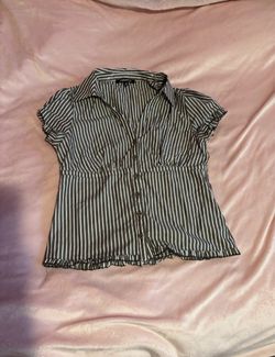 Medium Forever 21 Striped Button-Up Short Sleeve Top
