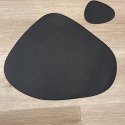 Faux Leather Placemats (8 Set)