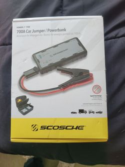 Scosche 700amp car jumper/powerbank
