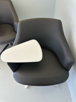 Modern Office Lounge Chairs w/ Tablet Arms – Cumberland Teknion