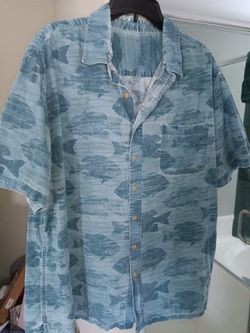 Nice Men's XL Hawaiian Shirt.