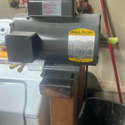 Baldor  electric motor . .75   115/200/230. volts  rpm 1725
