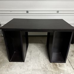 Craft table (with Shelves) 